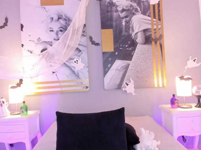 AlannaViera live cam on BongaCams