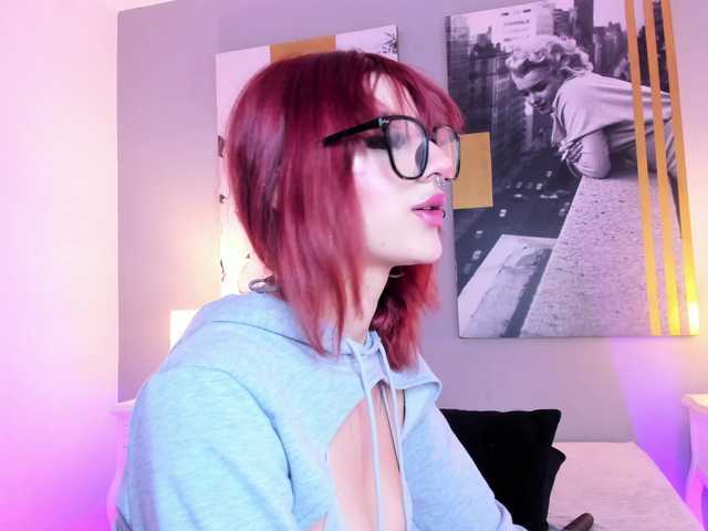 AlannaViera live cam on BongaCams