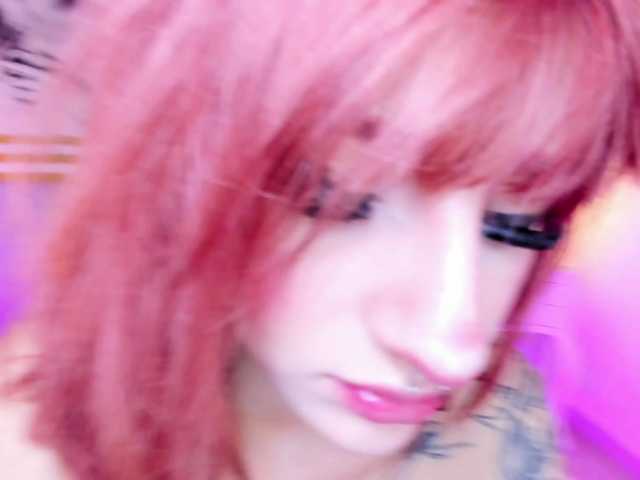 AlannaViera live cam on BongaCams