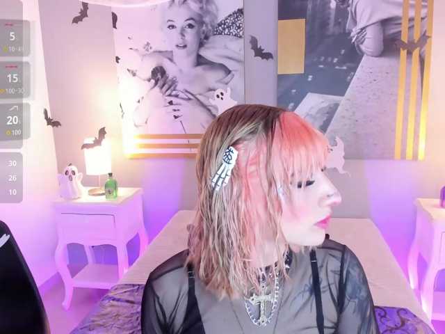 AlannaViera live cam on BongaCams