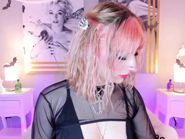 AlannaViera live cam preview