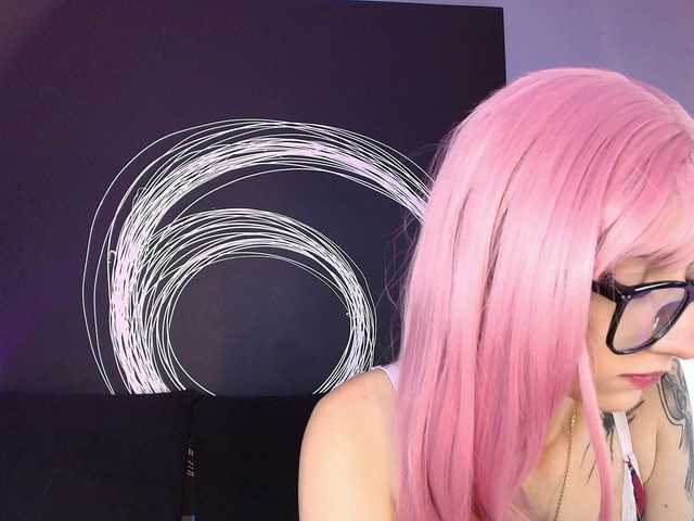 AlannaViera live cam on BongaCams