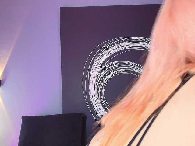 AlannaViera live cam on BongaCams