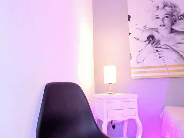 AlannaViera live cam on BongaCams