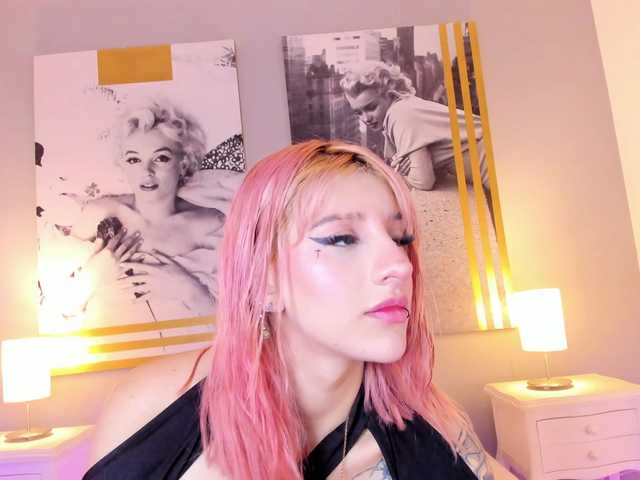 AlannaViera live cam on BongaCams