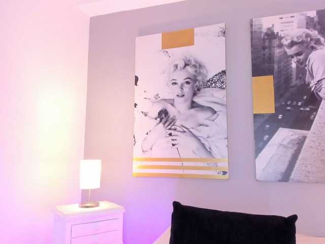 AlannaViera live cam on BongaCams