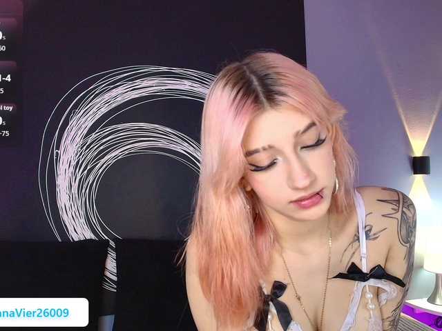 AlannaViera live cam on BongaCams