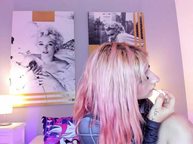 AlannaViera live cam on BongaCams