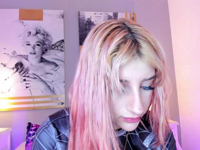 AlannaViera live webcam show