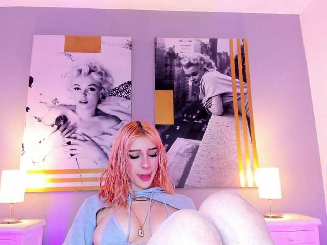 AlannaViera Live Cam on BongaCams