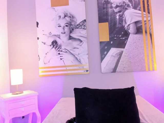 AlannaViera live cam on BongaCams
