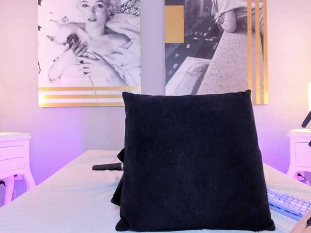 AlannaViera live cam on BongaCams