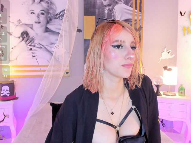 AlannaViera live cam preview