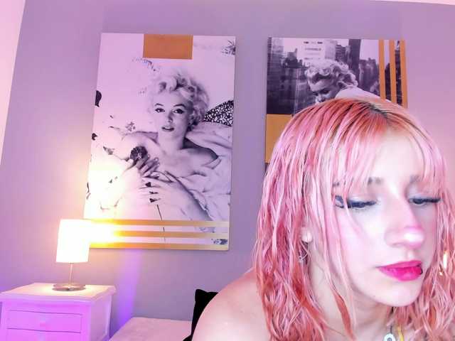 AlannaViera live cam on BongaCams