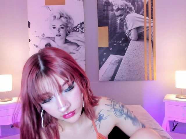 AlannaViera live cam on BongaCams