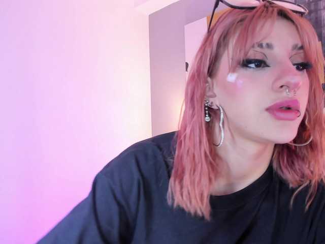 AlannaViera live webcam show