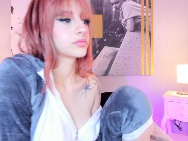 AlannaViera live cam on BongaCams
