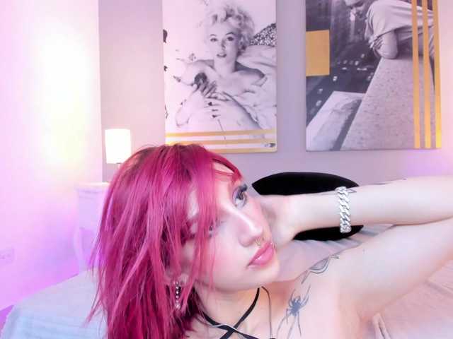 AlannaViera live cam on BongaCams