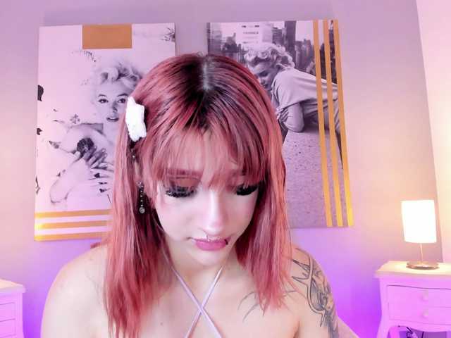 AlannaViera live cam on BongaCams