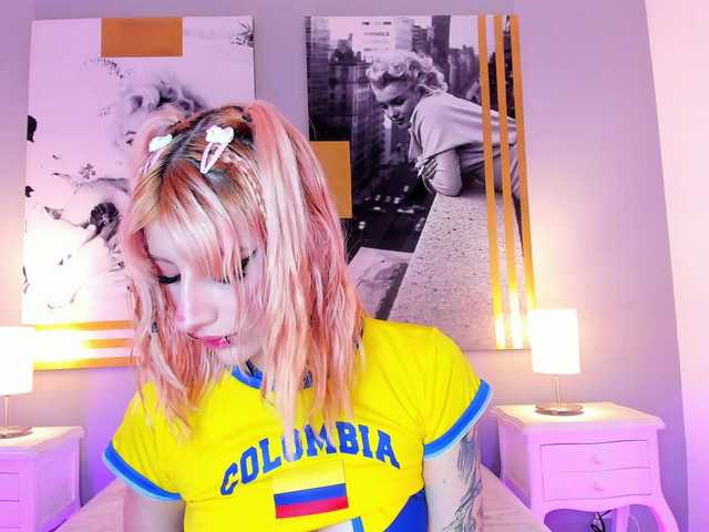 AlannaViera live cam on BongaCams