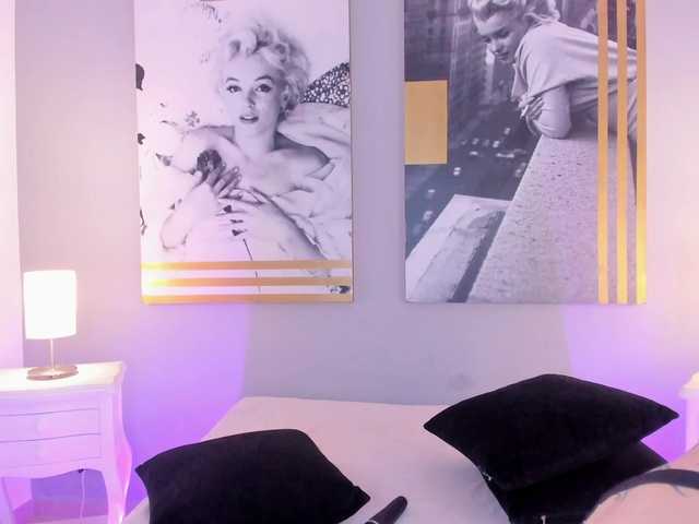 AlannaViera live cam on BongaCams