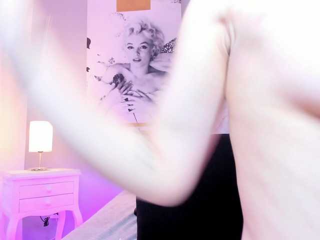AlannaViera live cam on BongaCams