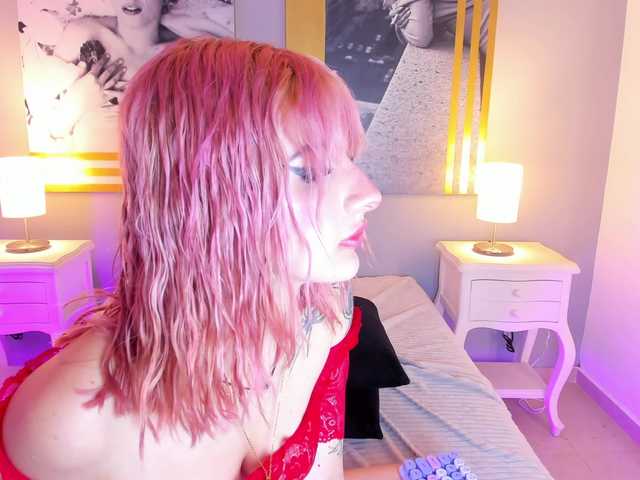 AlannaViera live cam on BongaCams