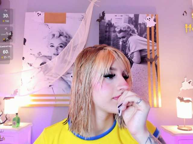 AlannaViera live cam on BongaCams