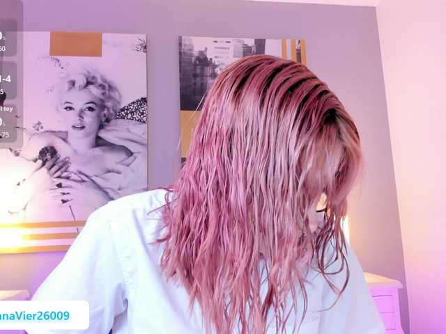 AlannaViera live cam on BongaCams