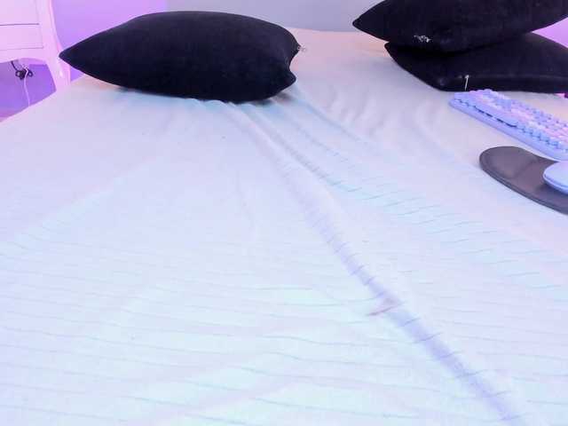 AlannaViera live cam on BongaCams