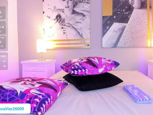 AlannaViera live cam on BongaCams