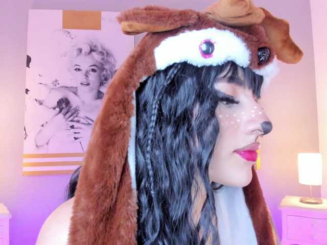 AlannaViera live cam on BongaCams