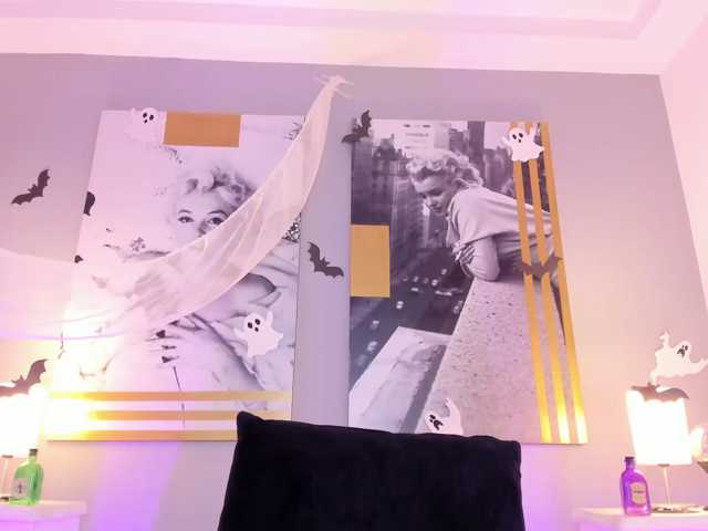 AlannaViera live cam on BongaCams