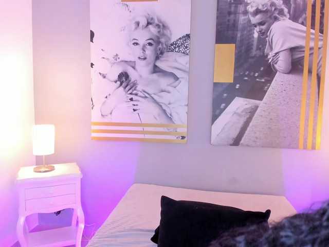 AlannaViera live cam on BongaCams