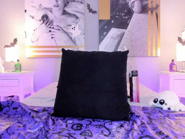AlannaViera live cam on BongaCams