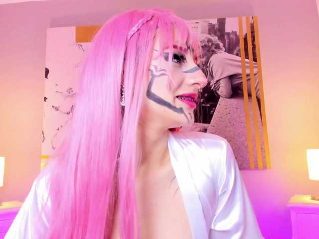 AlannaViera live cam on BongaCams