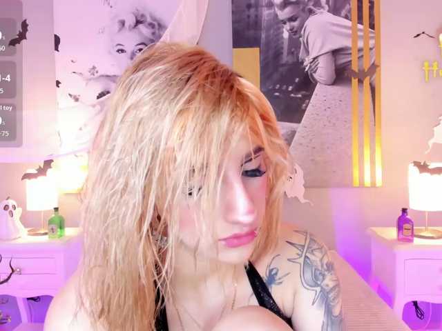 AlannaViera live cam on BongaCams