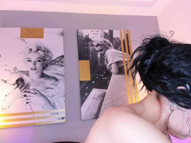 AlannaViera live cam on BongaCams