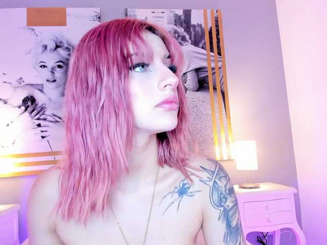 AlannaViera live cam on BongaCams