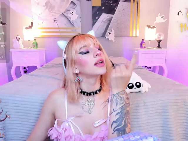 AlannaViera live cam on BongaCams