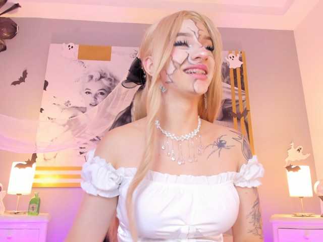 AlannaViera live cam on BongaCams