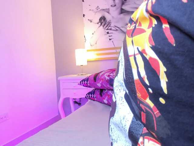 AlannaViera live cam on BongaCams