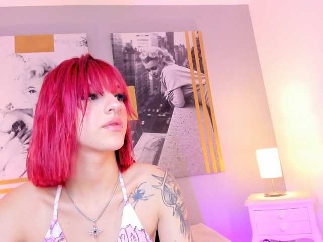 AlannaViera live cam on BongaCams