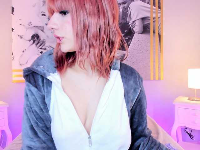 AlannaViera live cam on BongaCams