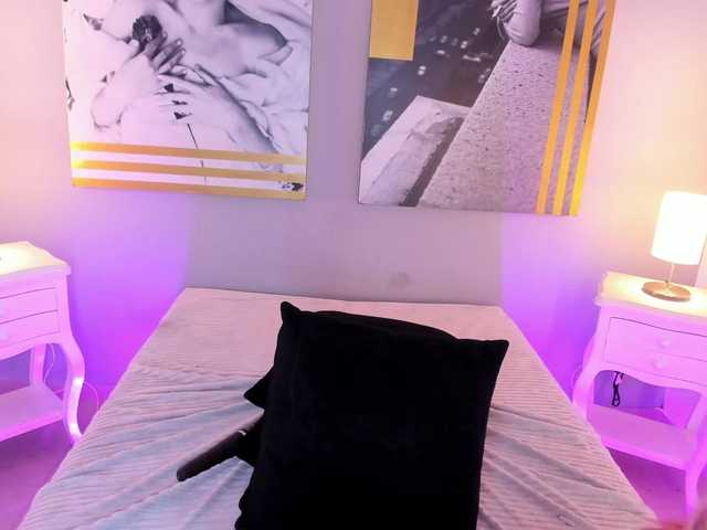AlannaViera live cam on BongaCams