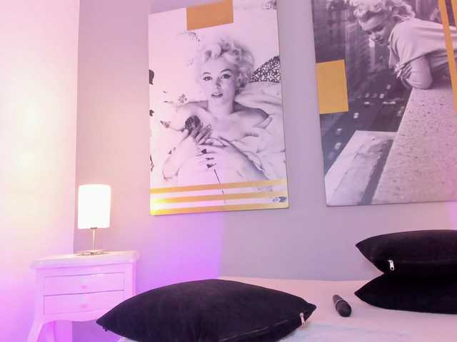 AlannaViera live cam on BongaCams