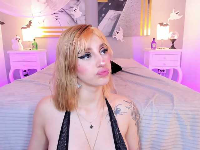 AlannaViera live cam on BongaCams