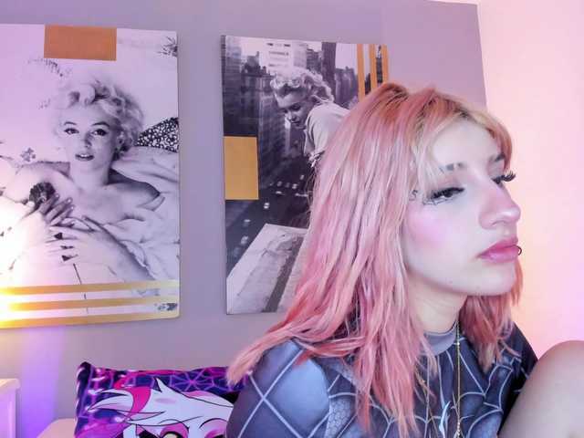 AlannaViera live webcam show