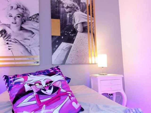 AlannaViera live cam on BongaCams