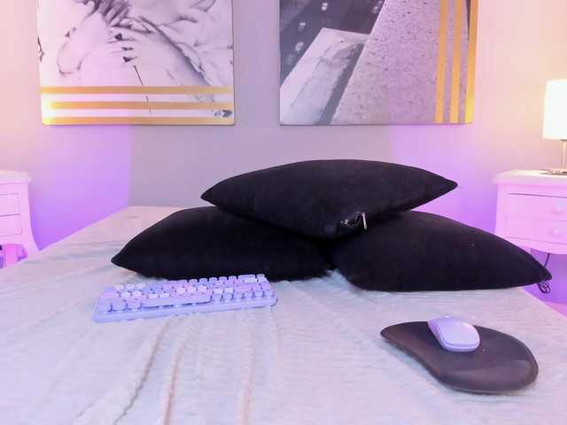 AlannaViera live cam on BongaCams